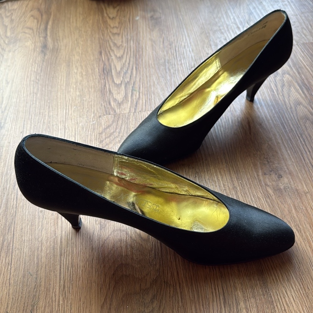 Vintage early 1980s Delman Black Satin Pumps